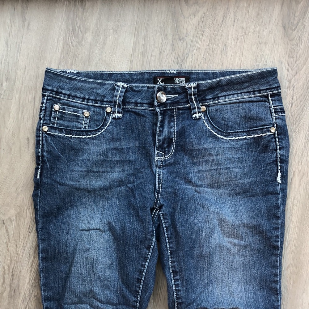 Skinny jeans with beaded design - Picture 2 of 5